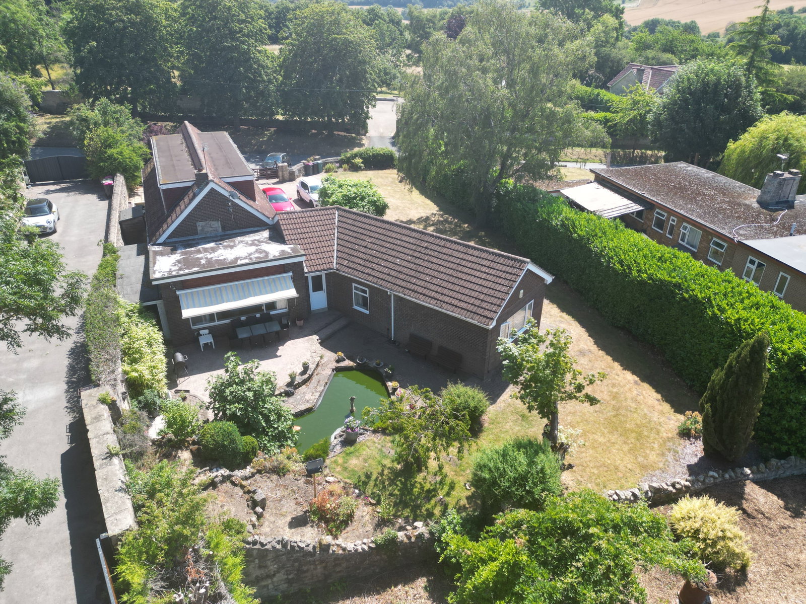 Greenfields, Hooton Lane, S25