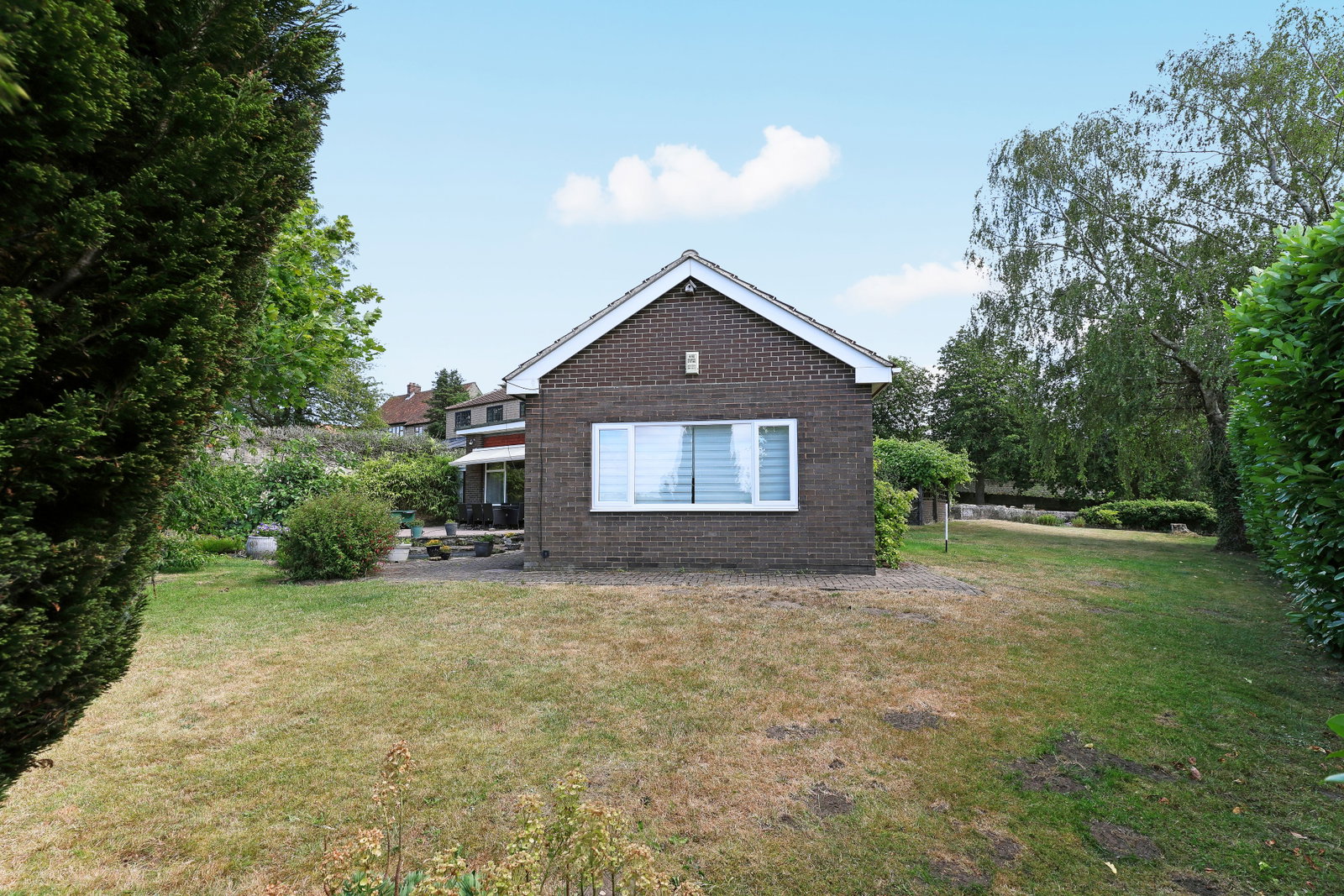 Greenfields, Hooton Lane, S25