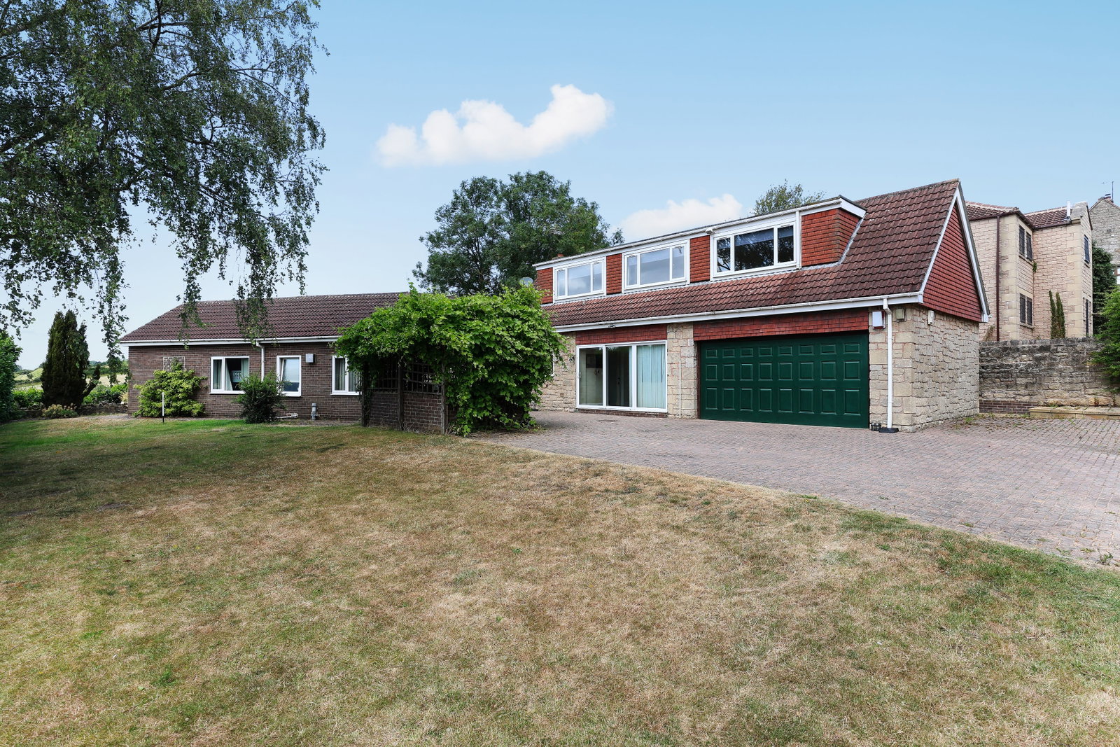 Greenfields, Hooton Lane, S25