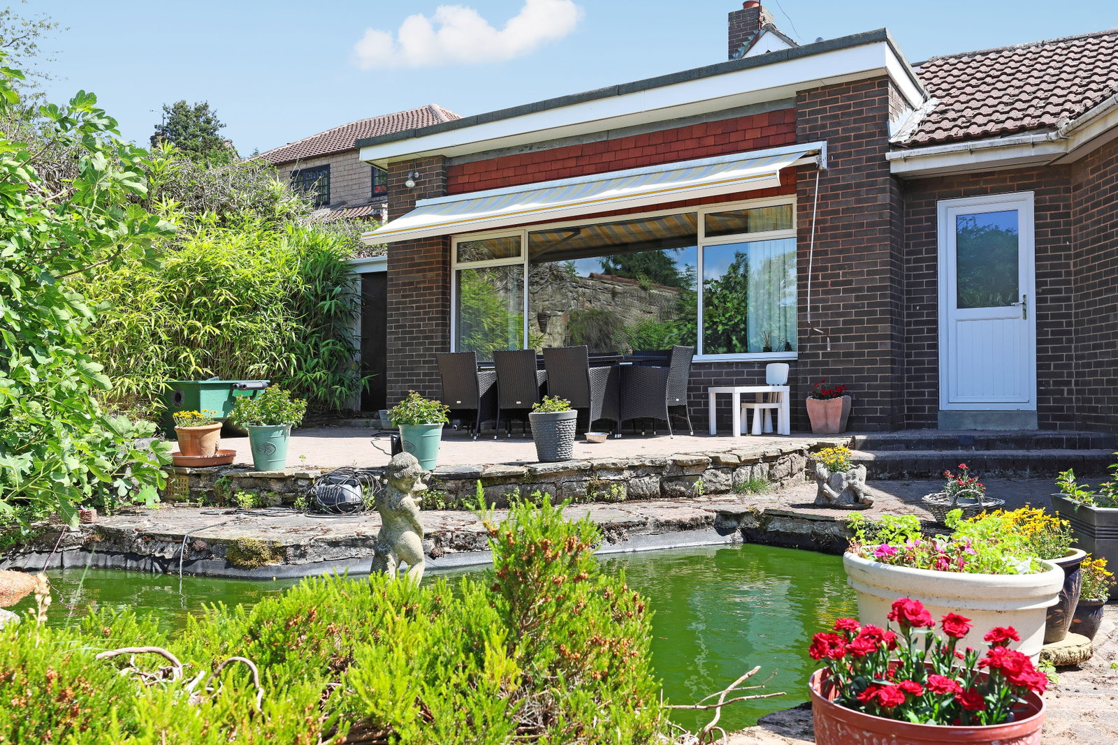 Greenfields, Hooton Lane, S25