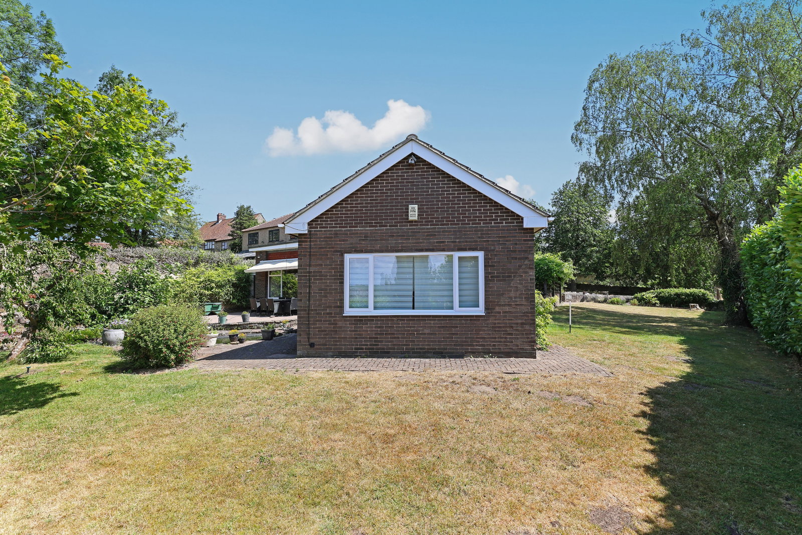 Greenfields, Hooton Lane, S25