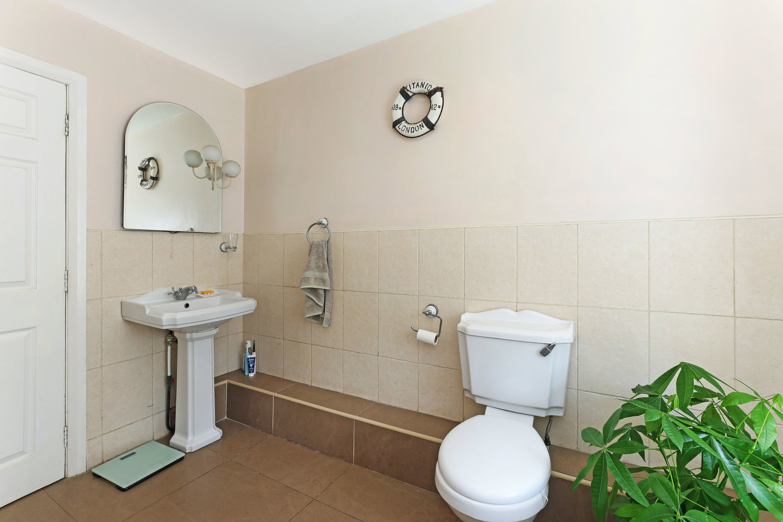 Greenfields, Hooton Lane, S25